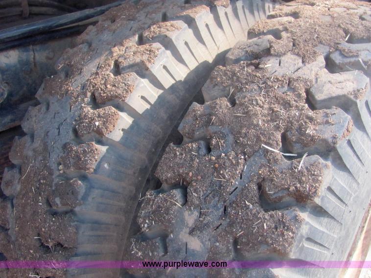 image for item 6935 1973 Chevrolet C70 roll back truck