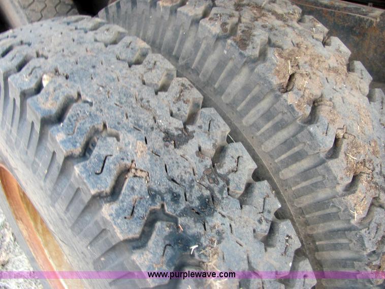 image for item 6935 1973 Chevrolet C70 roll back truck