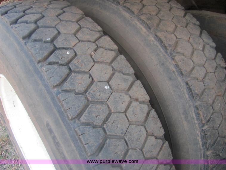 image for item 6935 1973 Chevrolet C70 roll back truck