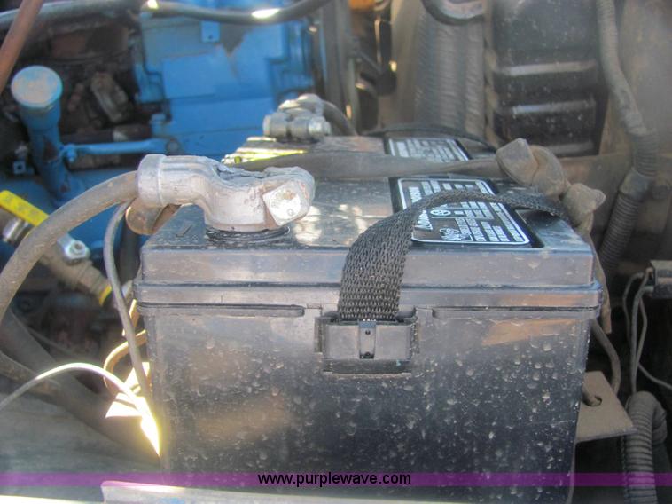 image for item 6935 1973 Chevrolet C70 roll back truck