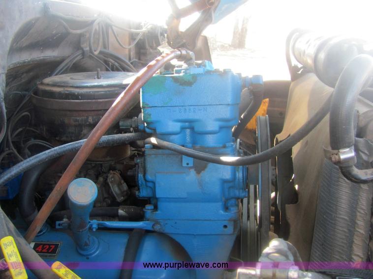 image for item 6935 1973 Chevrolet C70 roll back truck