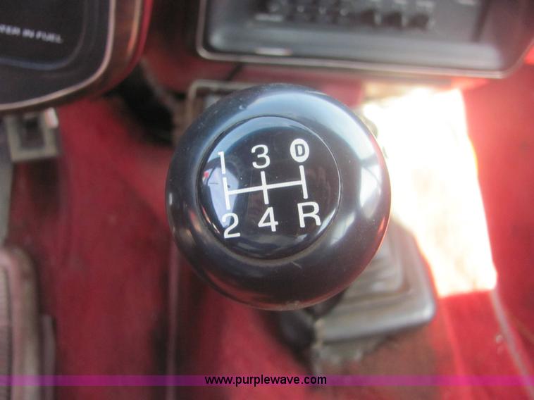 image for item 6936 1991 Ford F450 XLT Lariat roll back truck