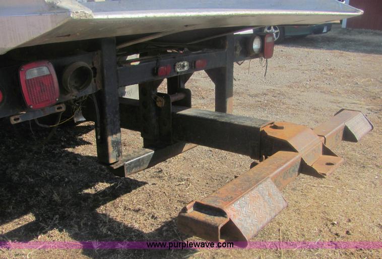 image for item 6936 1991 Ford F450 XLT Lariat roll back truck