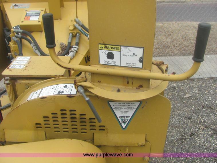 image for item 6947 Vermeer BC625 wood chipper