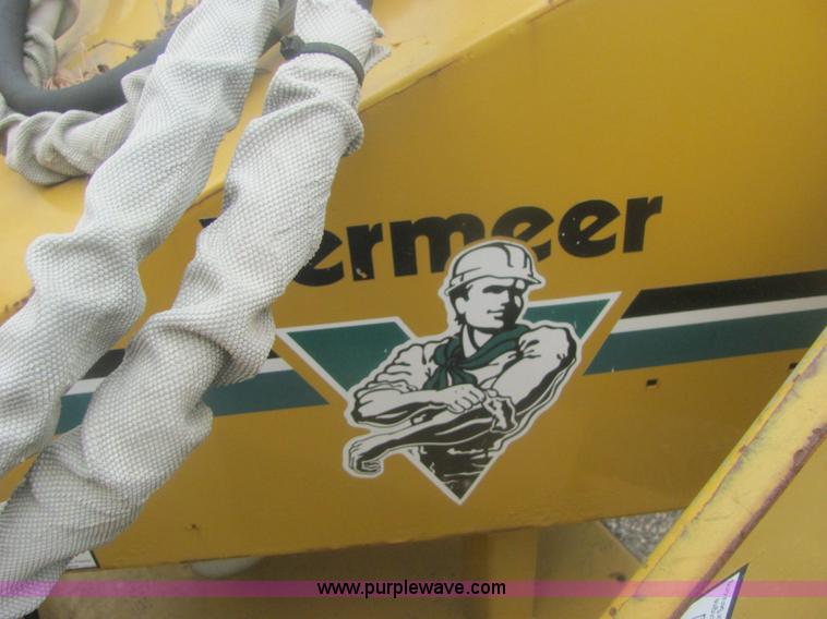 image for item 6947 Vermeer BC625 wood chipper