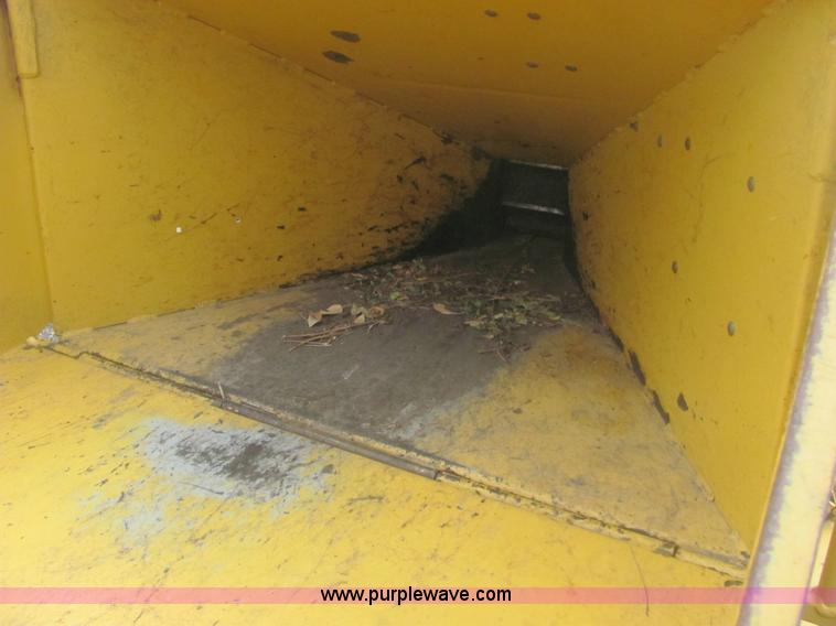 image for item 6947 Vermeer BC625 wood chipper