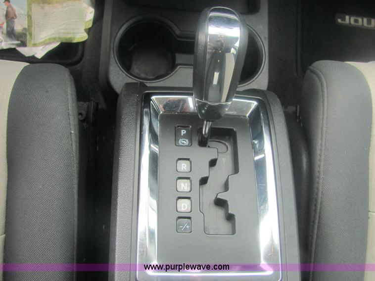 image for item 6960 2009 Dodge Journey SXT SUV crossover