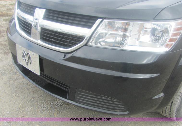 image for item 6960 2009 Dodge Journey SXT SUV crossover
