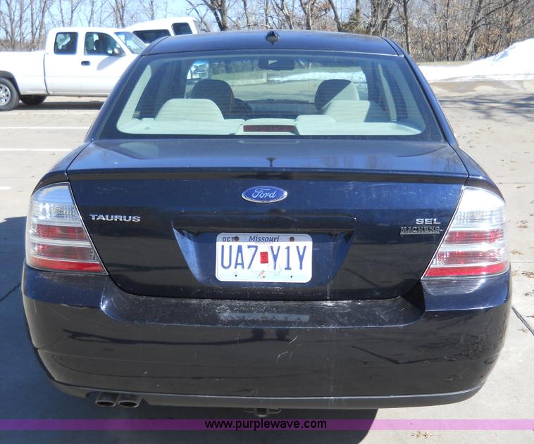 image for item 7779 2008 Ford Taurus SEL