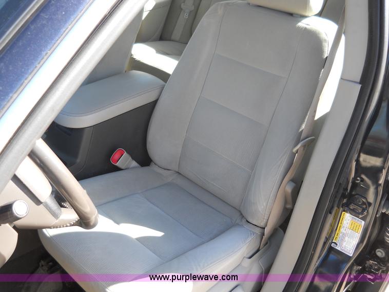 image for item 7779 2008 Ford Taurus SEL