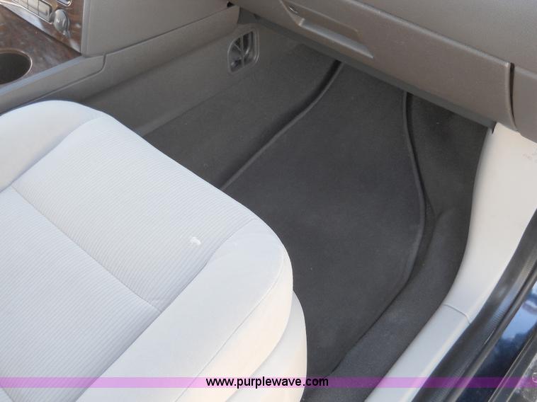 image for item 7779 2008 Ford Taurus SEL