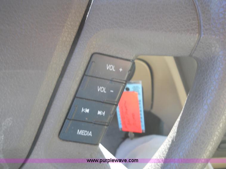 image for item 7780 2007 Ford Fusion SE