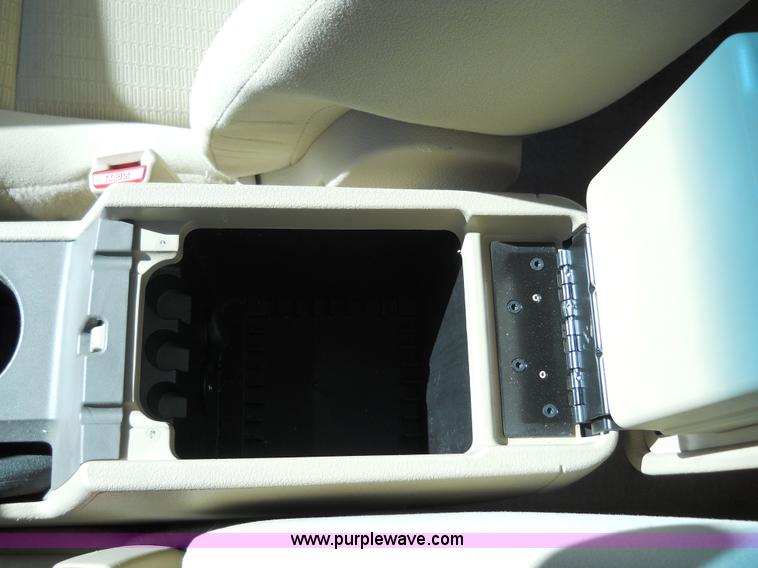 image for item 7780 2007 Ford Fusion SE