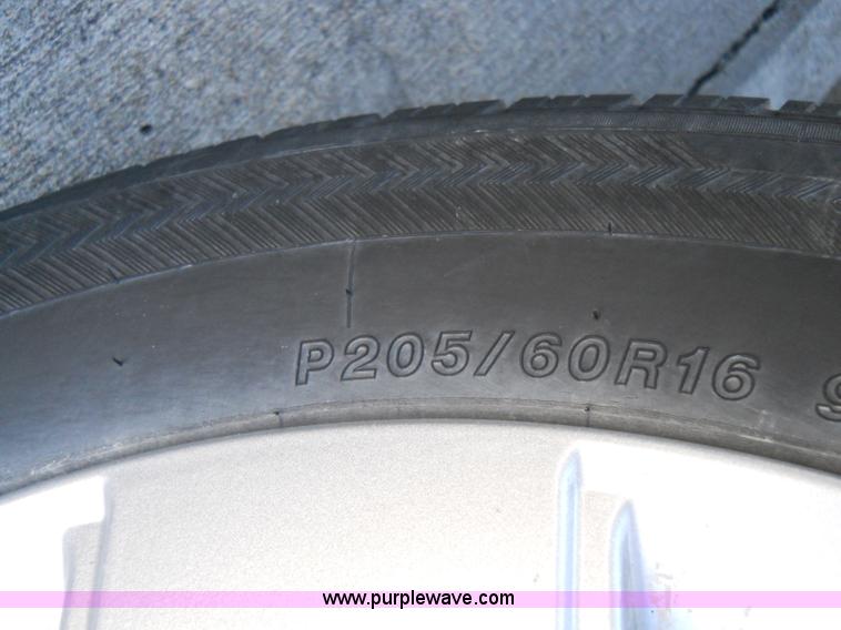 image for item 7780 2007 Ford Fusion SE