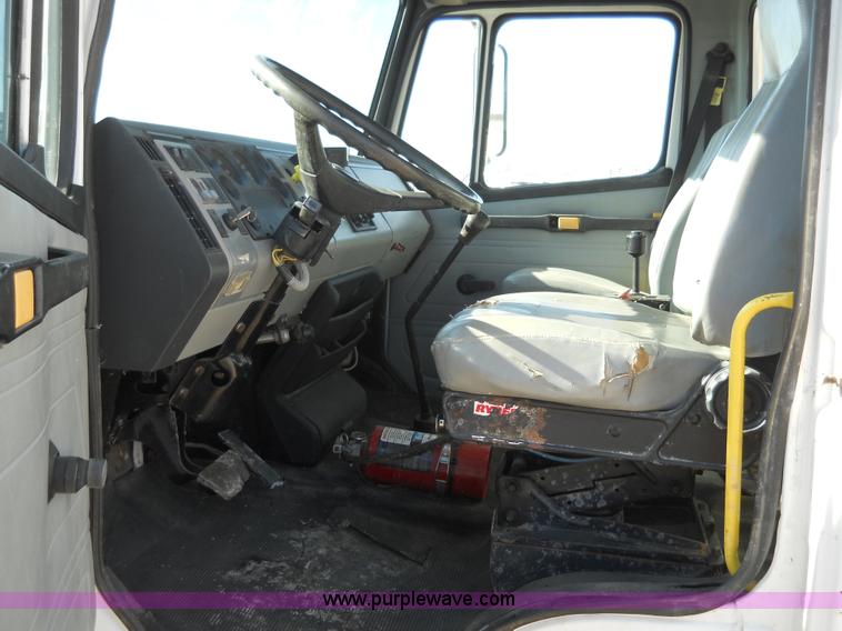 image for item 7820 1995 Freightliner FL60 insulated box truck