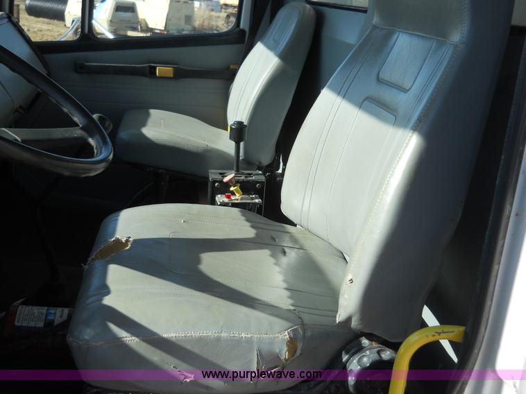 image for item 7820 1995 Freightliner FL60 insulated box truck