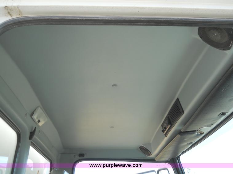 image for item 7820 1995 Freightliner FL60 insulated box truck