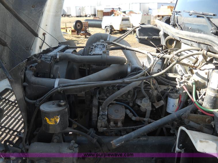 image for item 7820 1995 Freightliner FL60 insulated box truck