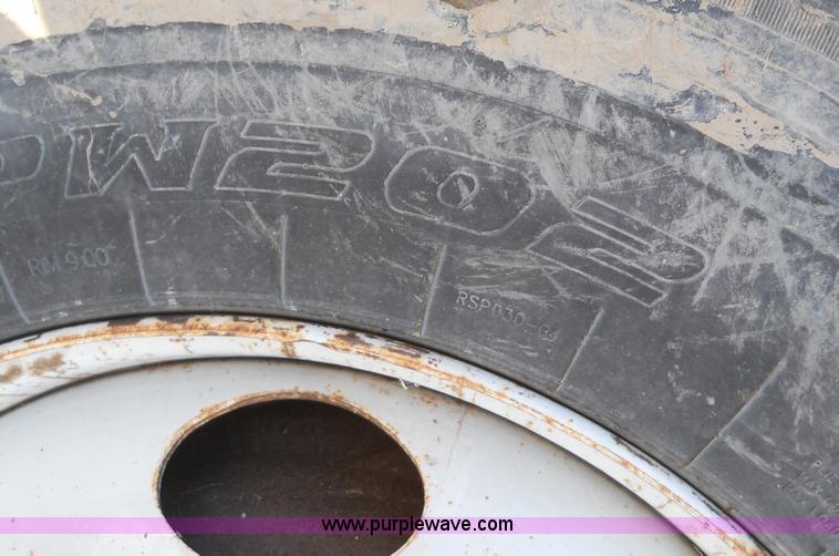 image for item 7821 1992 GMC Topkick insulated box truck