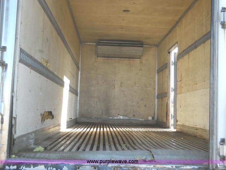 image for item 7821 1992 GMC Topkick insulated box truck