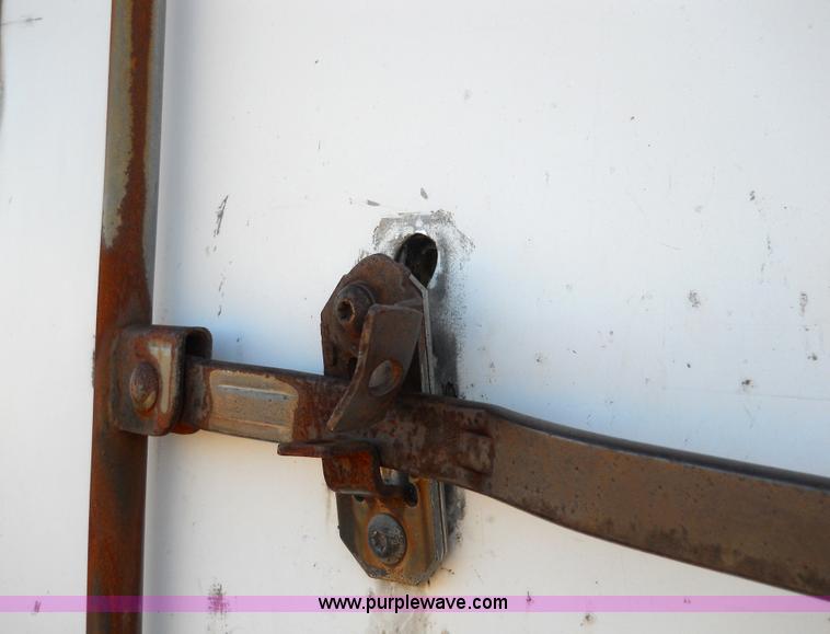 image for item 7821 1992 GMC Topkick insulated box truck