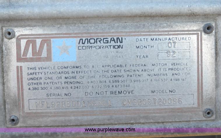 image for item 7821 1992 GMC Topkick insulated box truck