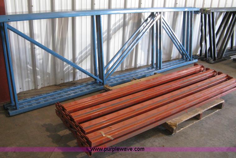 image for item 8023 Pallet racking