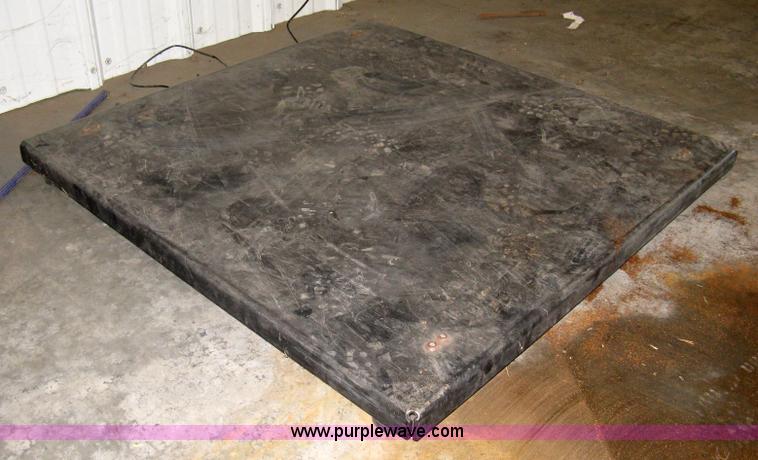 image for item 8025 Transcell Tech pallet scale 4x4 platform