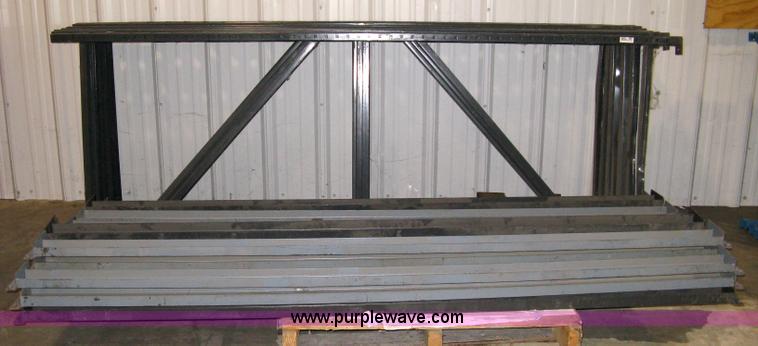 image for item 8027 Pallet racking