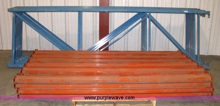 image for item 8031 Pallet racking