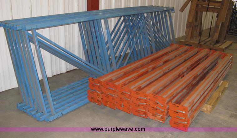 image for item 8031 Pallet racking