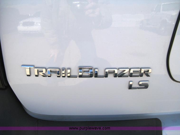 image for item 8221 2006 Chevrolet TrailBlazer LS SUV