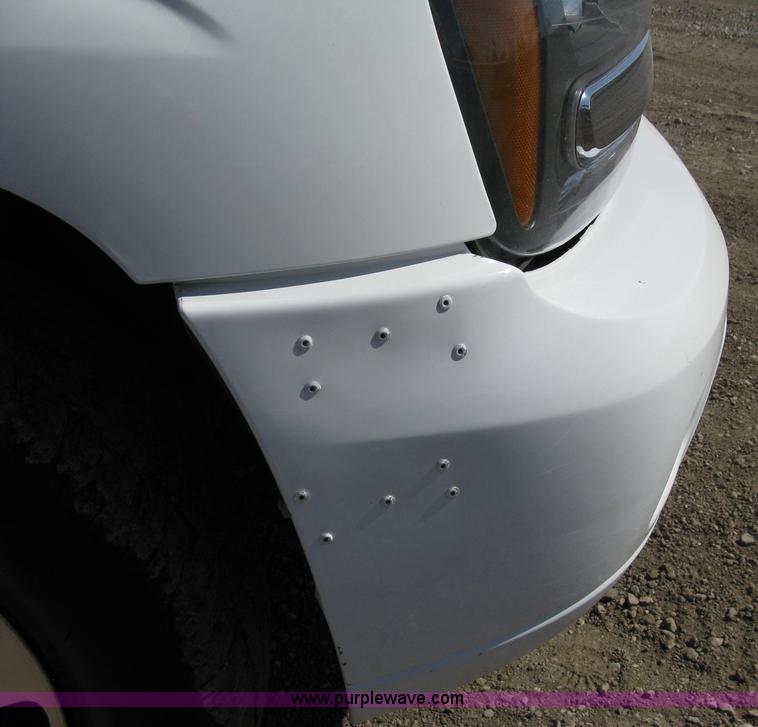 image for item 8221 2006 Chevrolet TrailBlazer LS SUV