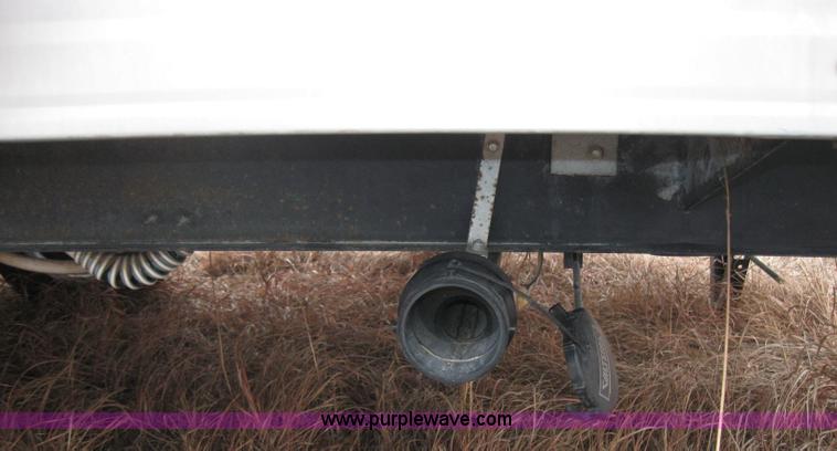 image for item 9134 2002 Dutchman 25QB fifth wheel camper