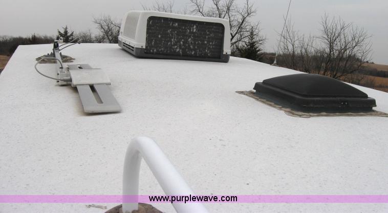 image for item 9134 2002 Dutchman 25QB fifth wheel camper