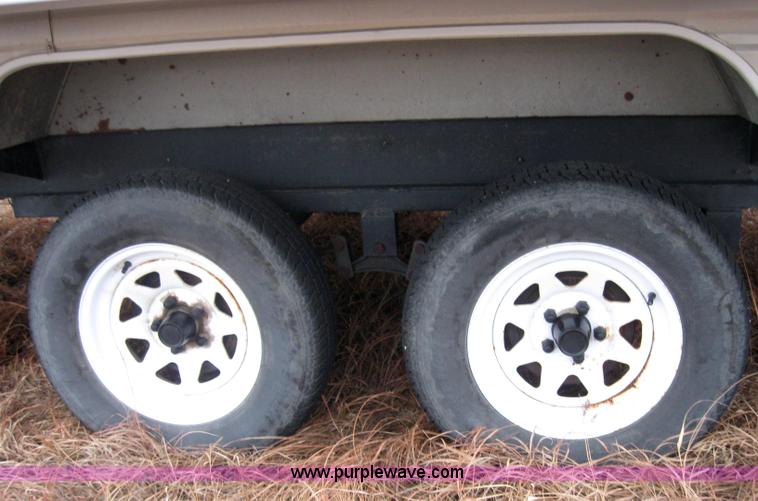 image for item 9134 2002 Dutchman 25QB fifth wheel camper