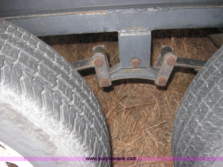 image for item 9134 2002 Dutchman 25QB fifth wheel camper