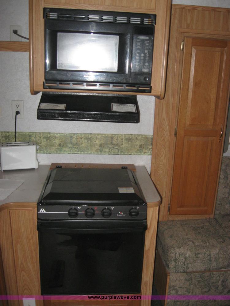 image for item 9134 2002 Dutchman 25QB fifth wheel camper