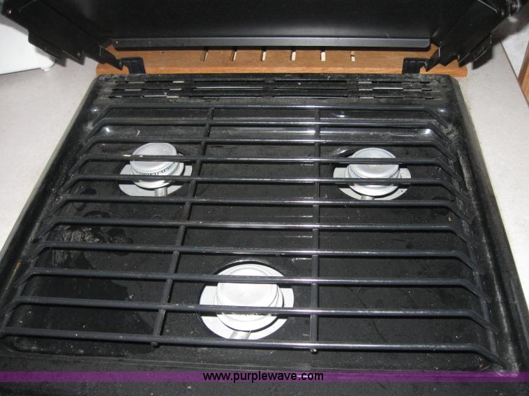 image for item 9134 2002 Dutchman 25QB fifth wheel camper