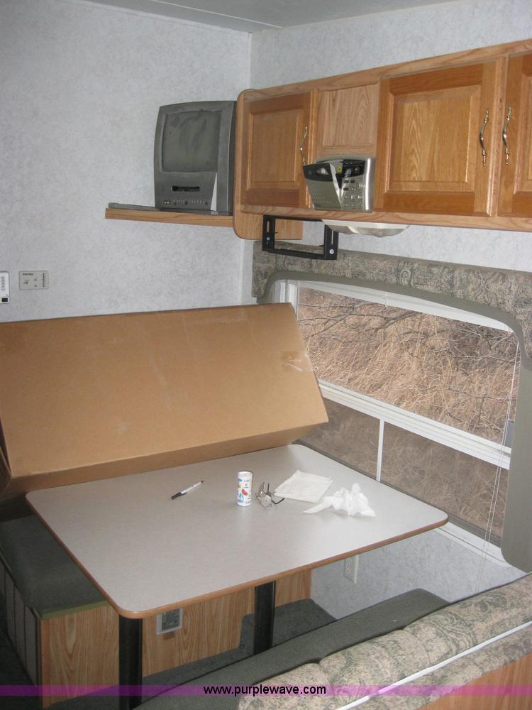 image for item 9134 2002 Dutchman 25QB fifth wheel camper