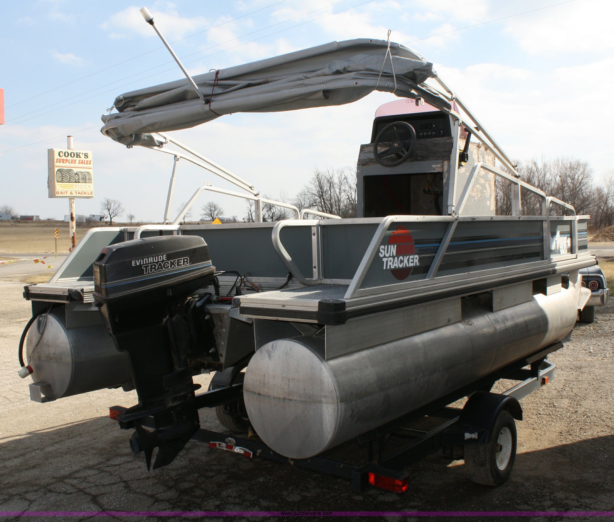 1991 Tracker Bass Buggy pontoon boat in Mclouth, KS Item 4942 sold