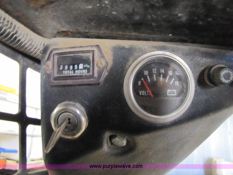 image for item 2152 Bobcat 743 skid steer