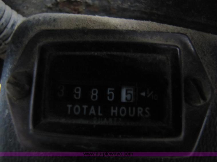 image for item 2152 Bobcat 743 skid steer