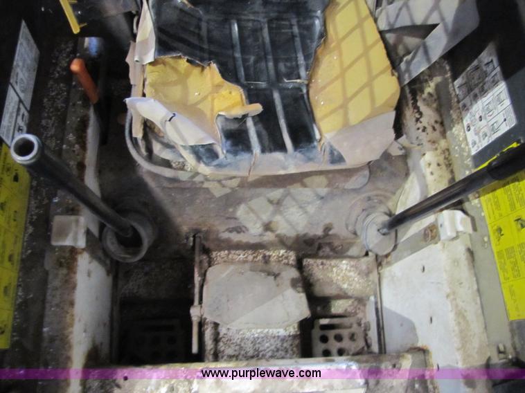 image for item 2152 Bobcat 743 skid steer