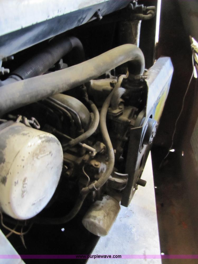 image for item 2152 Bobcat 743 skid steer