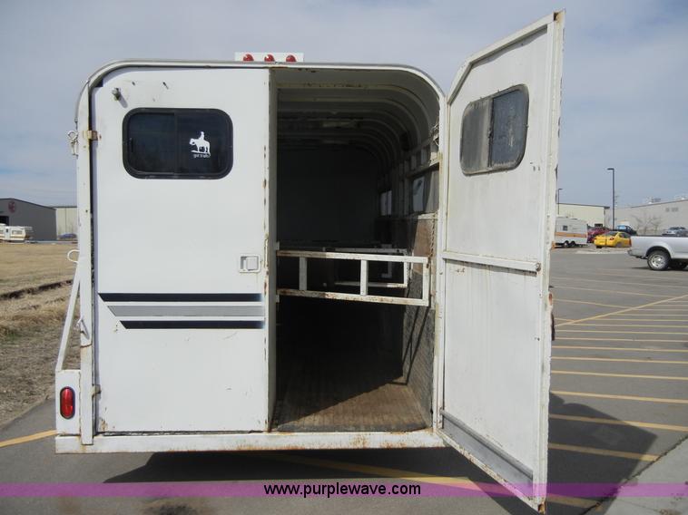 image for item 2191 1985 Lazy N 28' fifth wheel gooseneck horse trailer with living quarters