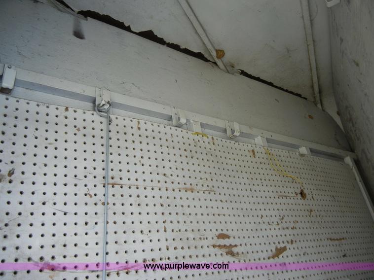 image for item 2191 1985 Lazy N 28' fifth wheel gooseneck horse trailer with living quarters