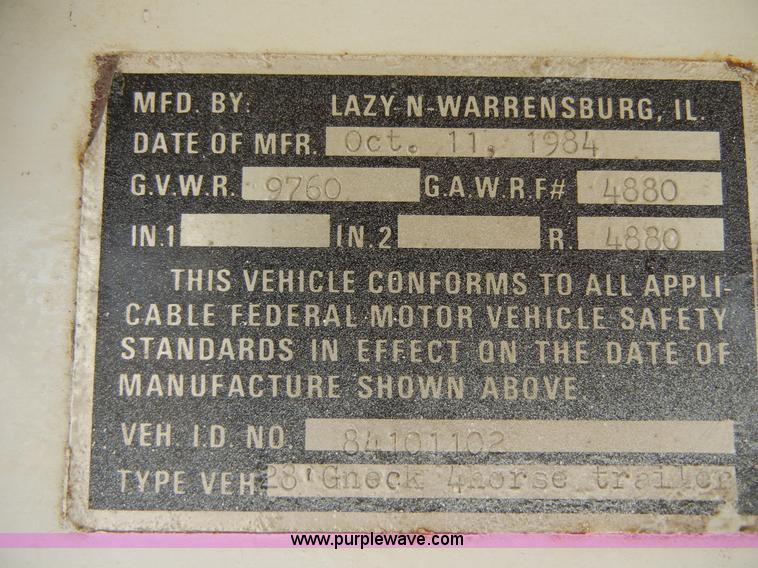 image for item 2191 1985 Lazy N 28' fifth wheel gooseneck horse trailer with living quarters