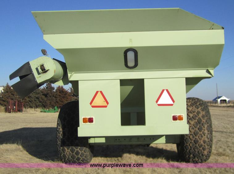 image for item 2970 Orthman 996 grain cart