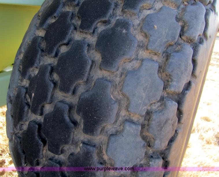 image for item 2970 Orthman 996 grain cart